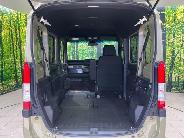 Honda N-VAN 10