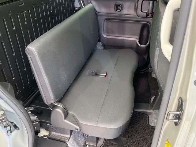Suzuki Spacia Base 9