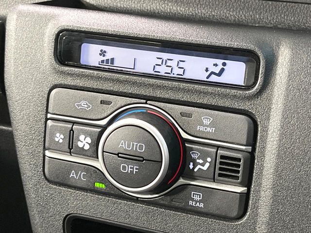 Daihatsu Atrai 7