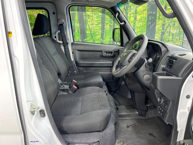 Daihatsu Atrai 8