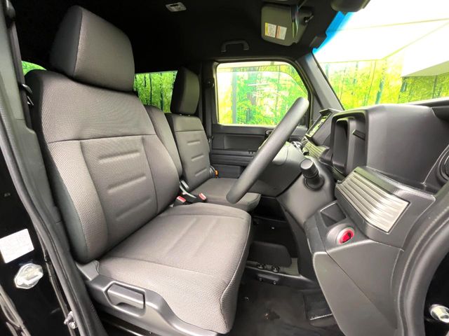 Honda N-VAN 8