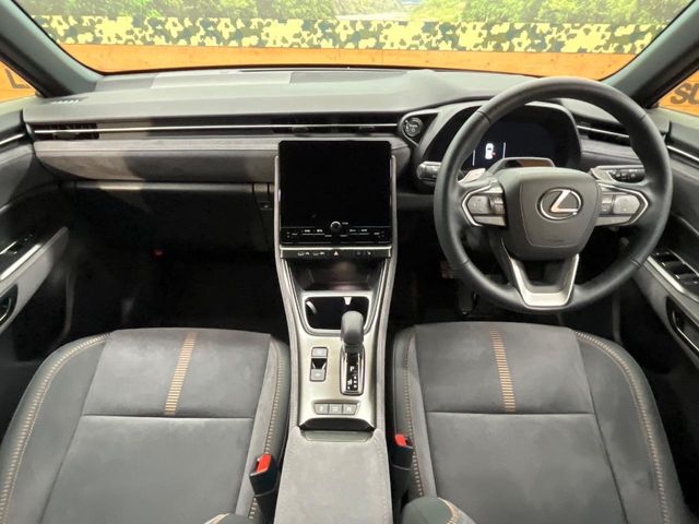 Lexus LBX 2