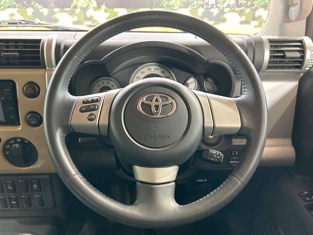 Toyota FJ Cruiser 11