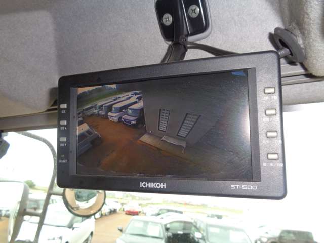 Isuzu Forward 12