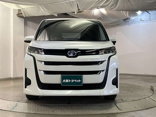 Toyota Noah 2