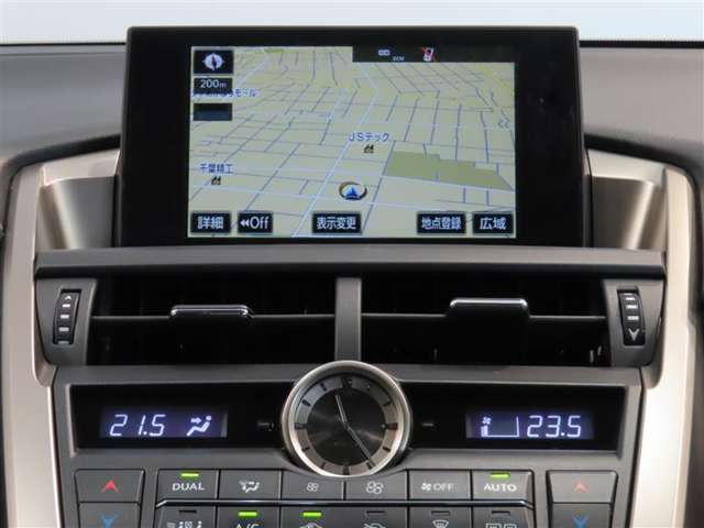 Lexus NX 9