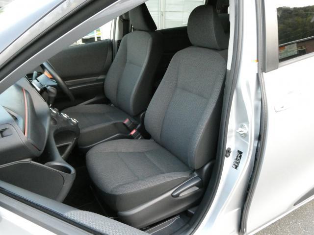 Toyota Sienta 7