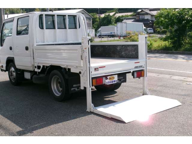Isuzu Elf 10