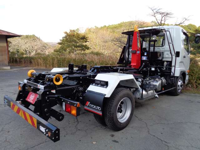 Mitsubishi Fuso Fighter 6
