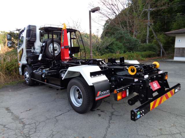 Mitsubishi Fuso Fighter 8
