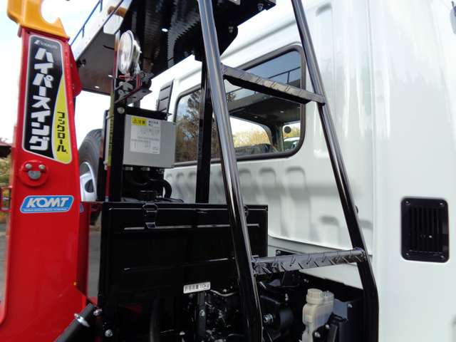 Mitsubishi Fuso Fighter 9