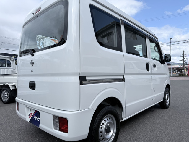 Nissan NV100 Clipper 12