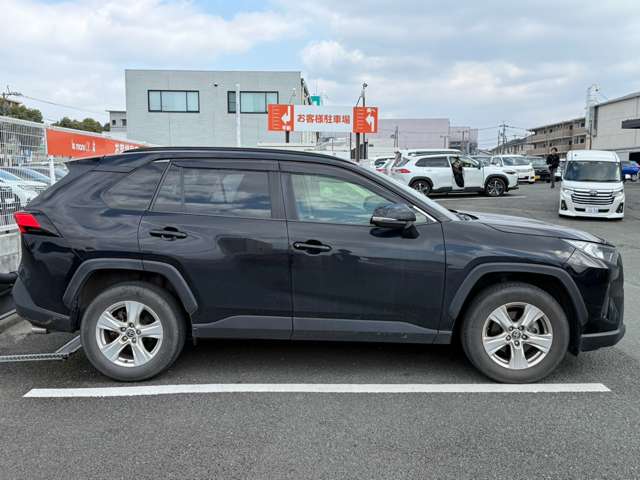 Toyota RAV4 6