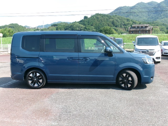 Honda Stepwgn 4