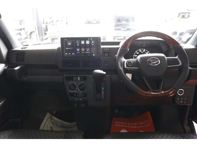 Daihatsu Hijet Cargo 11