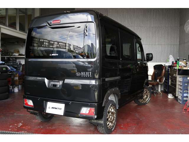 Daihatsu Hijet Cargo 9