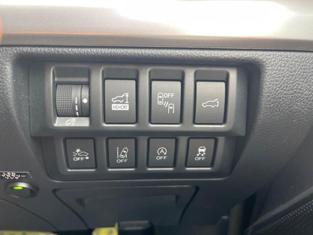 Subaru Legacy Outback 5