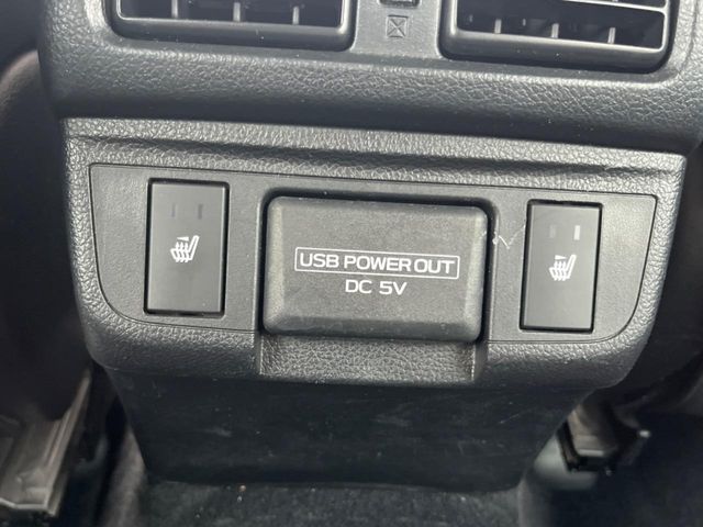 Subaru Legacy Outback 7