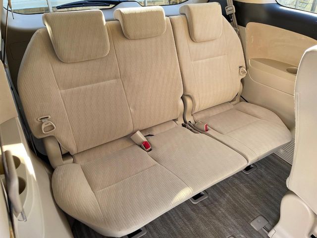 Toyota Estima Hybrid 10