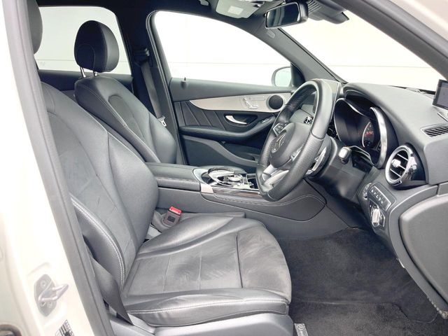 Mercedes-Benz GLC 10