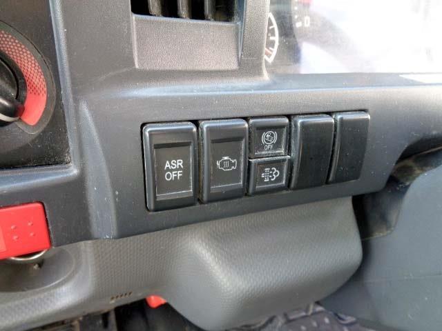 Isuzu Elf 8