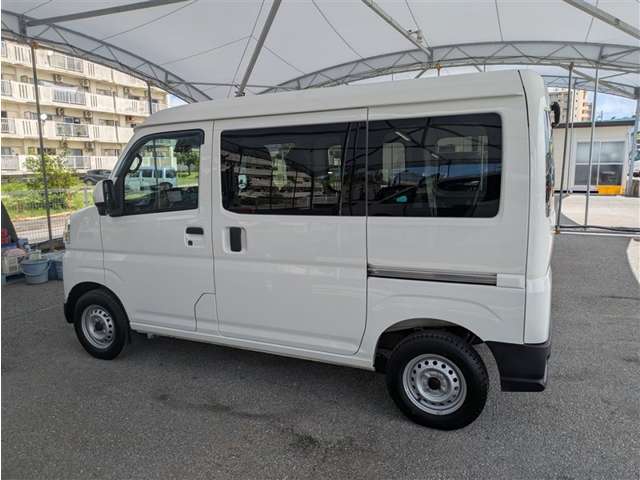 Daihatsu Hijet Cargo 6