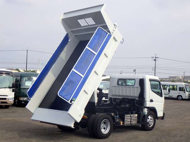 Mitsubishi Fuso Canter 11