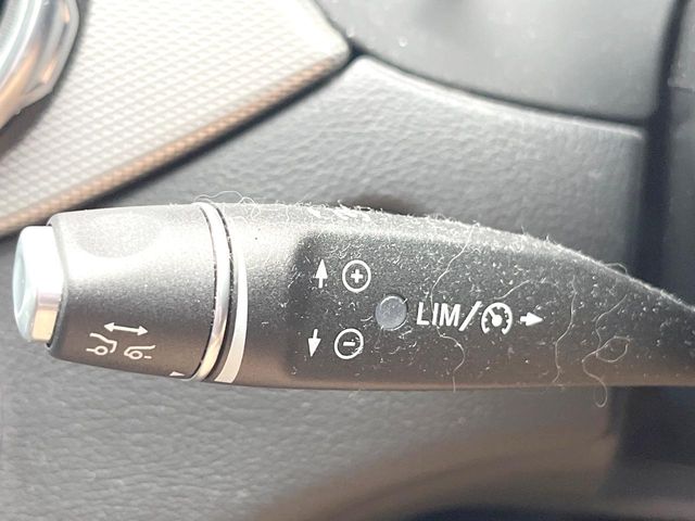 Mercedes-Benz GLA-Class 8