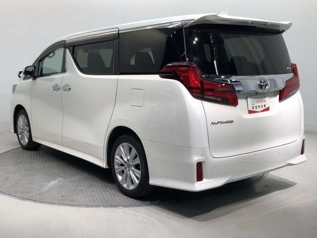 Toyota Alphard 7