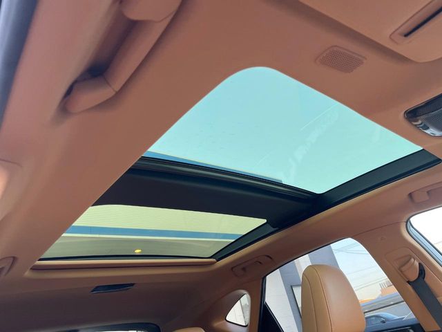 Lexus NX 4