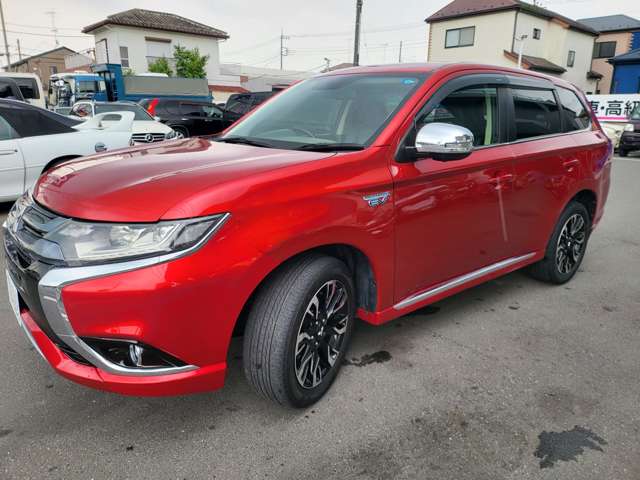 Mitsubishi Outlander PHEV 11