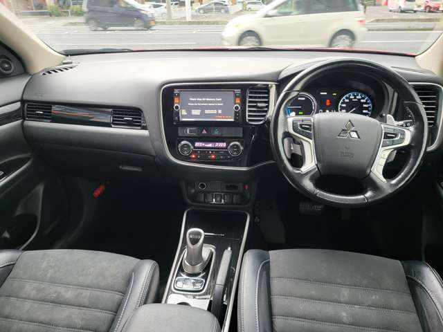 Mitsubishi Outlander PHEV 3