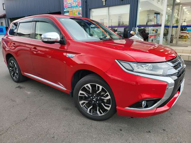 Mitsubishi Outlander PHEV 10