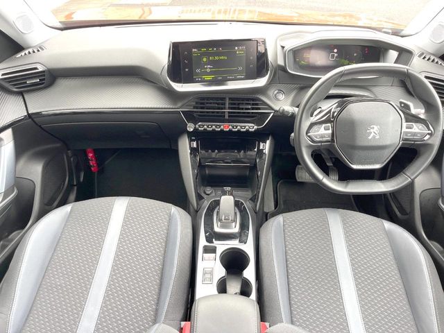 Peugeot SUV 2008 2