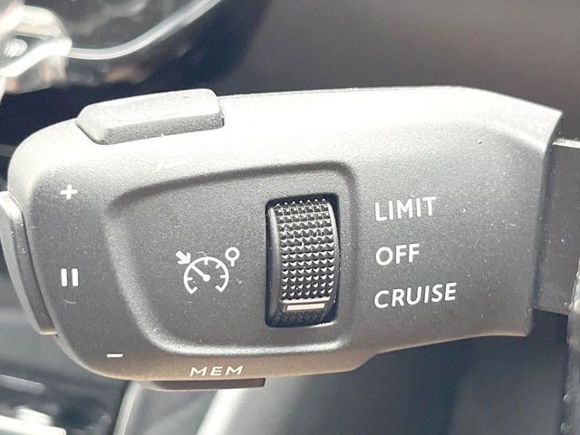 Peugeot SUV 2008 7