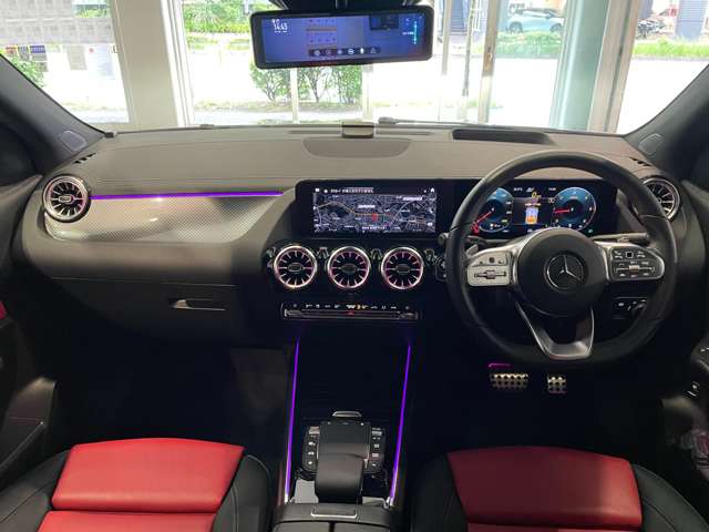 Mercedes-Benz GLA-Class 2