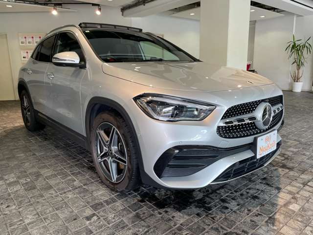 Mercedes-Benz GLA-Class 8