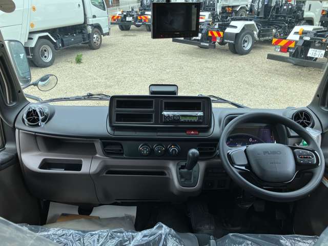 Mitsubishi Fuso Canter 8
