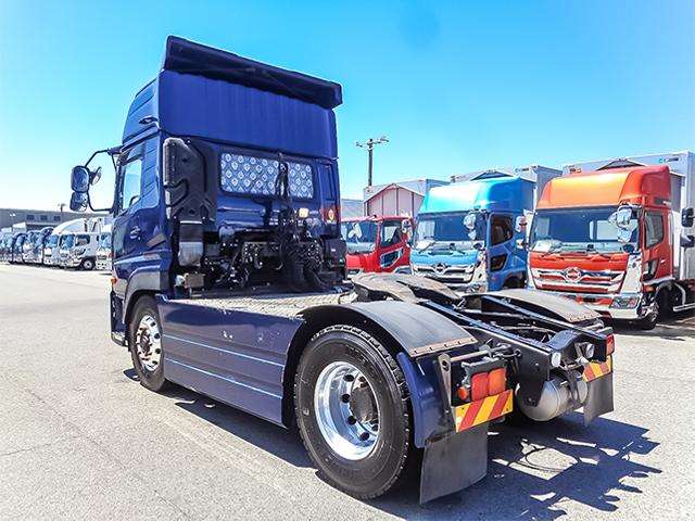UD Trucks Quon 5