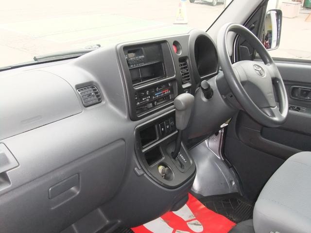 Toyota Pixis Van 9