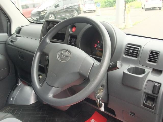 Toyota Pixis Van 10