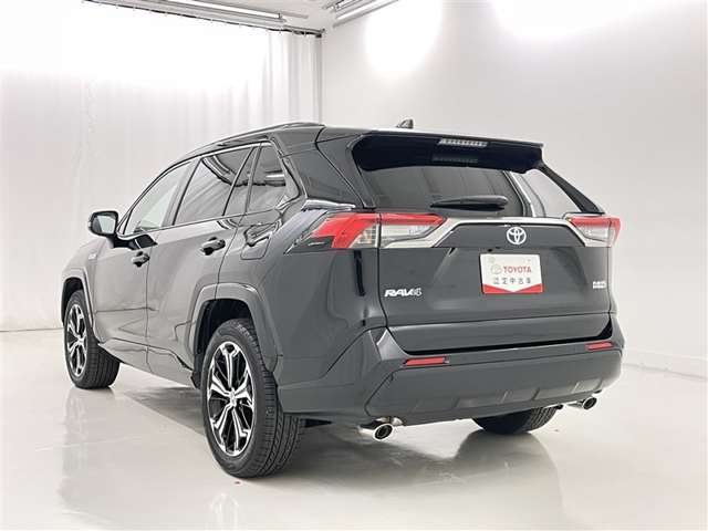 Toyota RAV4 6