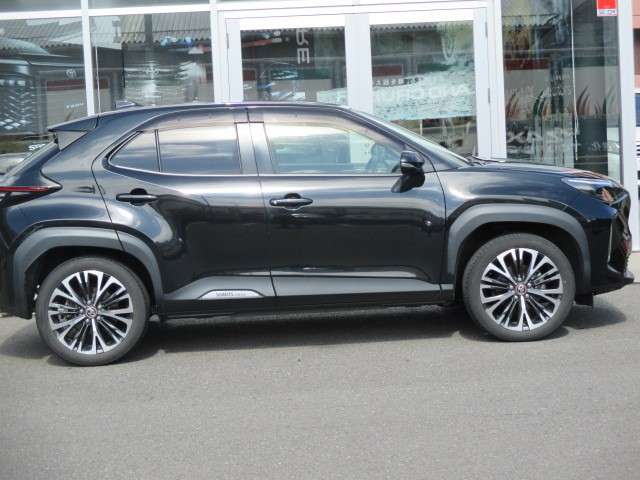 Toyota Yaris Cross 4