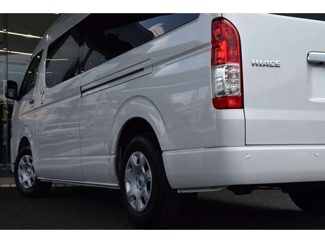 Toyota Hiace 11