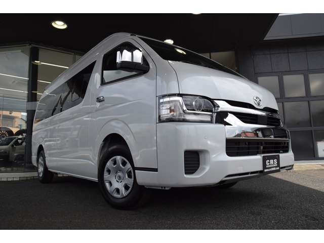 Toyota Hiace 7