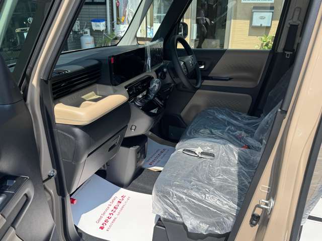 Mitsubishi Delica Mini 11