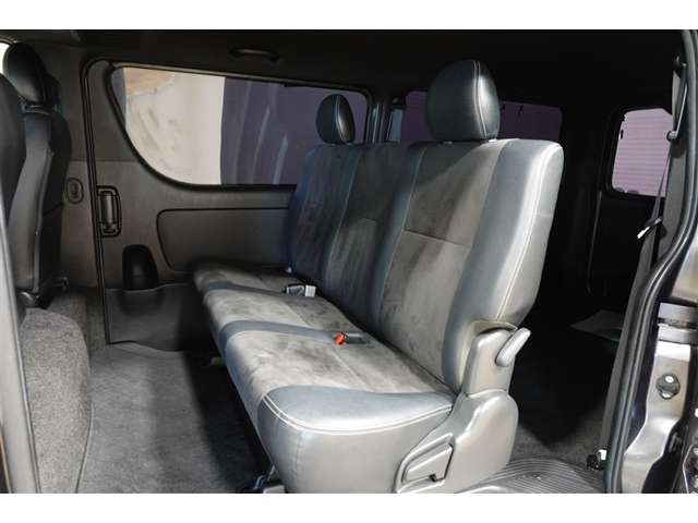 Toyota Regius Ace 7