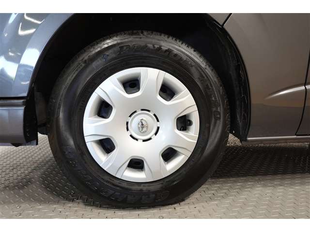 Toyota Regius Ace 10