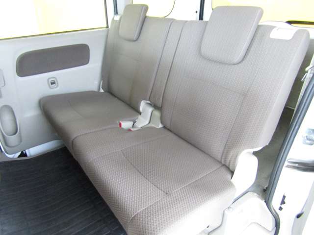 Mitsubishi Minicab Van 7