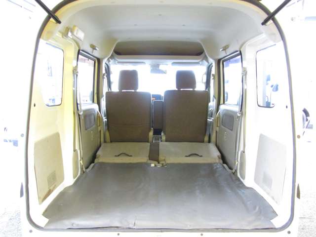 Mitsubishi Minicab Van 9